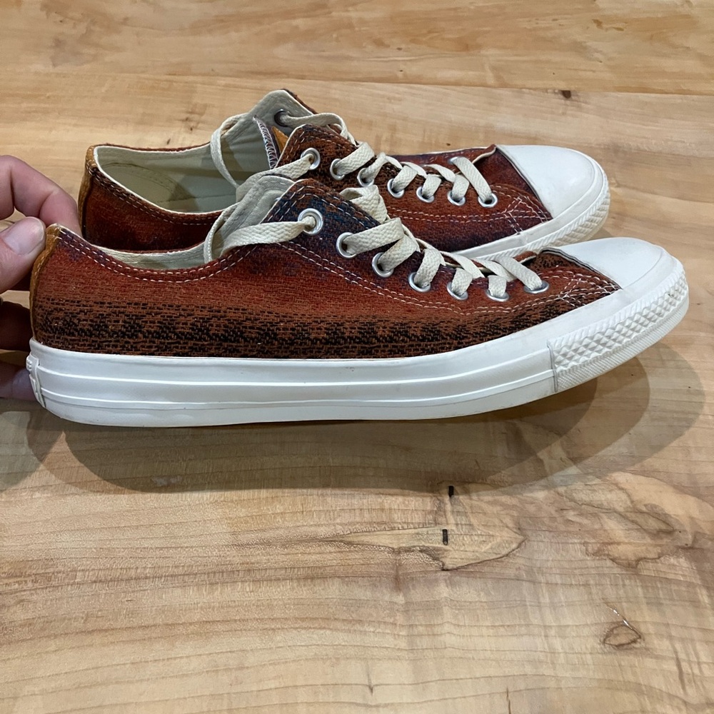 Converse Low Tops - Orange/Blue pattern Size 10